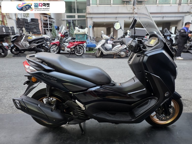 야마하 NMAX155 24년식 판매합니다