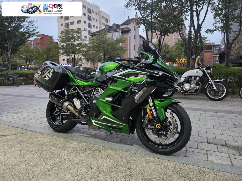 가와사키 고속투어러 H2 SX SE 판매합니다.
