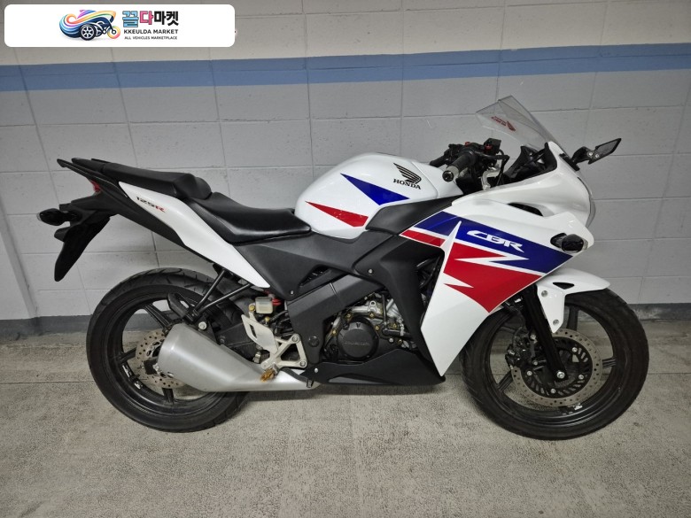 주행거리 짧은 혼다 cbr125r 팔아요
