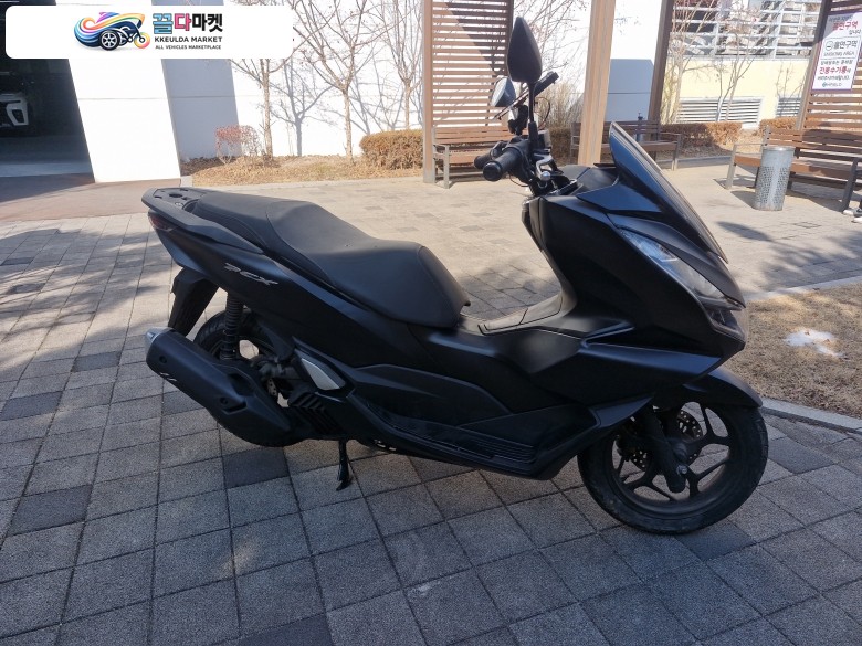 ▶▷드라이브애드/DC-065/ 혼다 / PCX /21년식/ abs 1.6만km(메다 교체) /중고 오토바이 판매◁◀