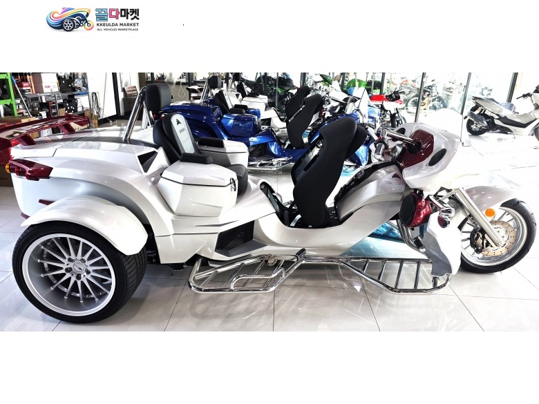 ▶▷바이크월드 • 2024년식 리와코 신차 • GT TOURING 110  • 화이트 / 소울레드◁◀