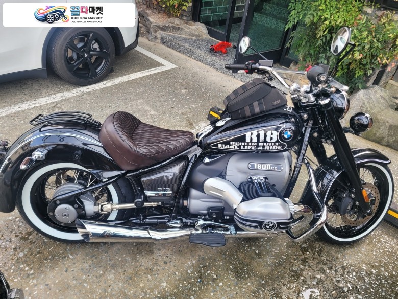 BMW R18