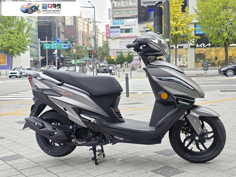 ［하우즈 송파대리점 ］USR125그레이 26년식/매입대차가능합니다. 카드12~36개월무이자상담가능! 캐피탈환영!