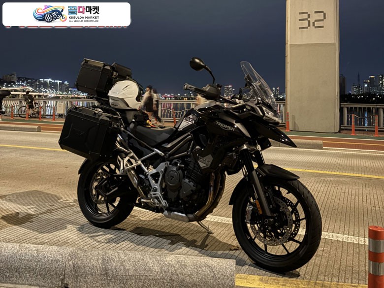 [좋은가격] 타이거 1200 GT Pro 2023년식(2024년 4월 출고)!! 너무 좋은 바이크!! 득템하세요!!