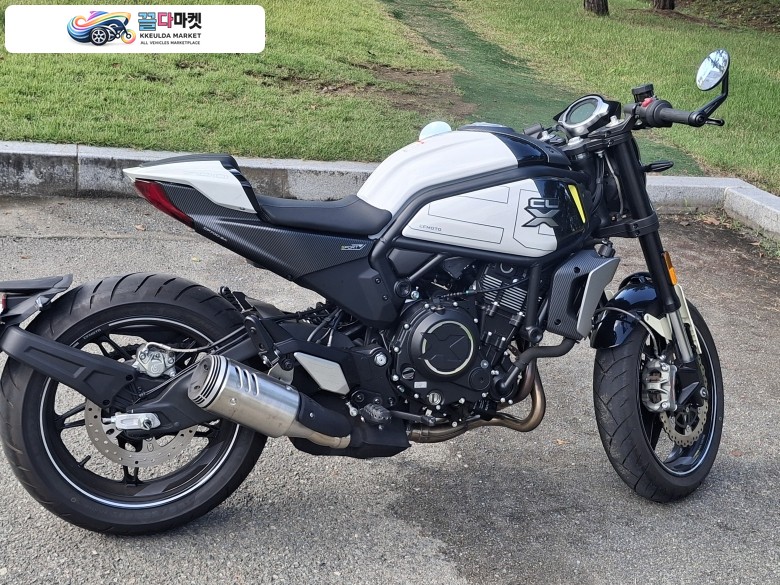 CFMOTO CLX-700 스포츠