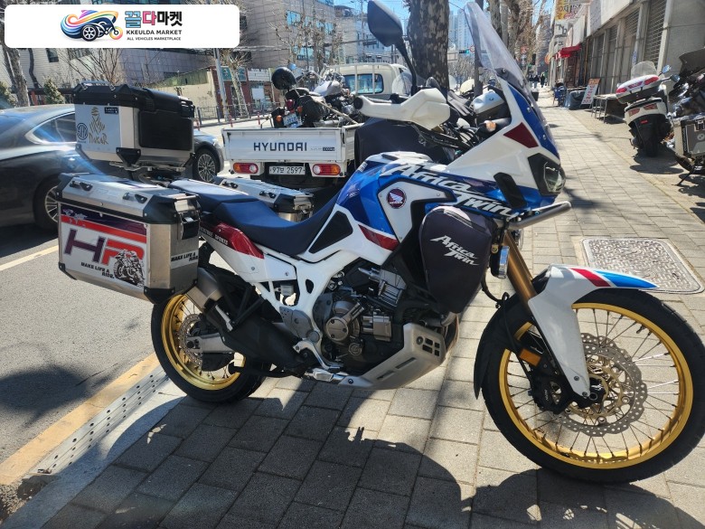 아프리카 트윈 CRF 1000 L DCT 팝니다~