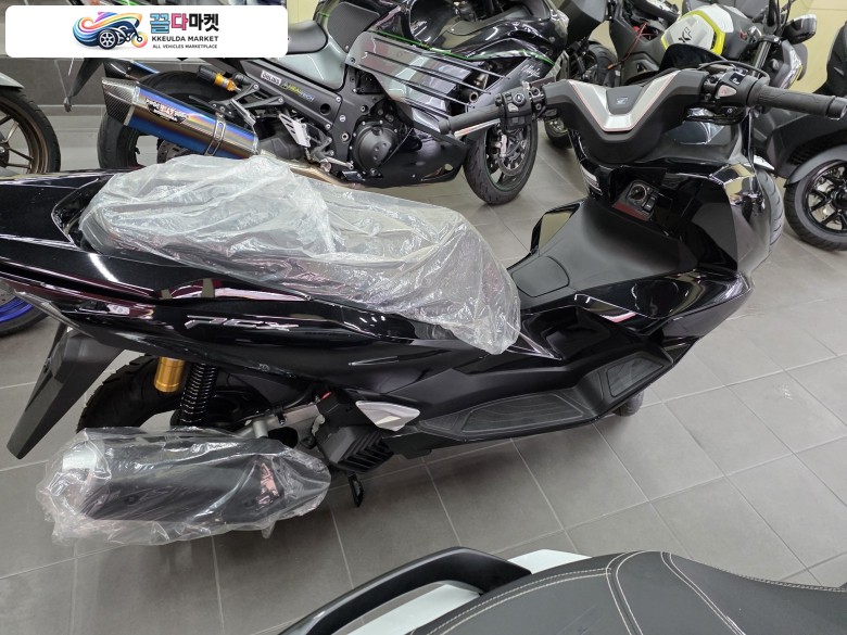 혼다 PCX125 신차 2025년식 팝니다