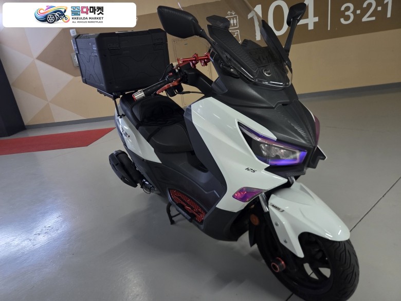 조이맥스 z+ 125 abs 22년식 급매