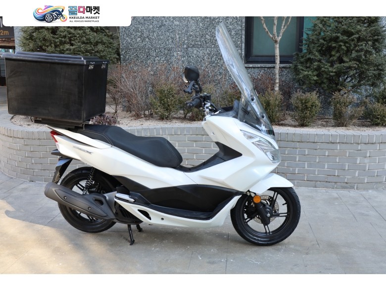 pcx125 키로수 짧고  상태 좋은  스쿠터 판매합니다  대차 가능