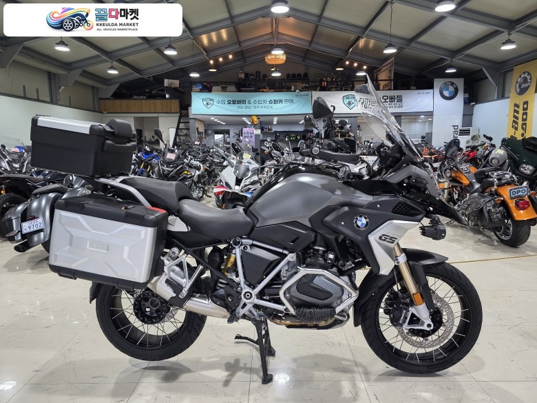 BMW R1250GS 년식 키로수 대비 상태 좋습니다~ 가격은 더 좋구요^^