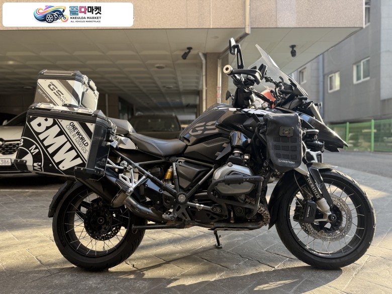 BMW R1200GS 16년식 7.5만키로 판매합니다.