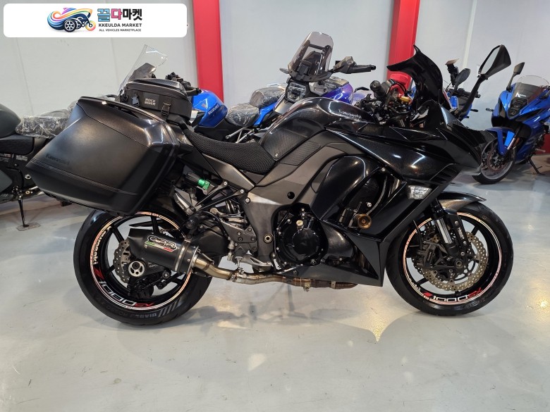 가와사키 Z1000SX 16년식 판매합니다