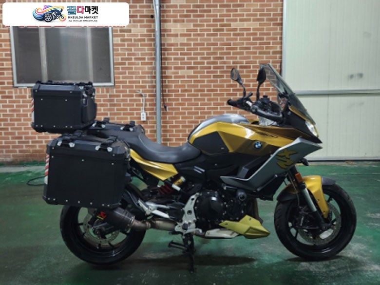 bmw f900xr 21년식 아크라구변o 판매합니다~!