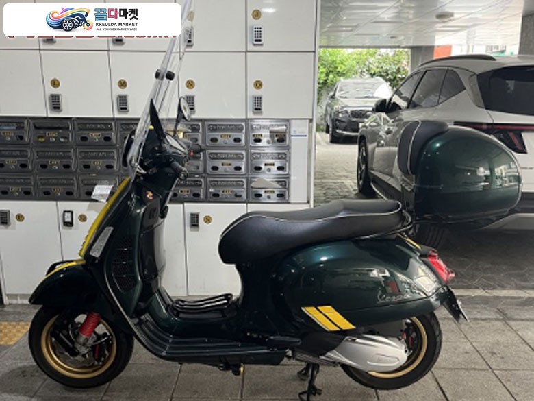 21년식 베스파 gts 300 레이싱60 그린컬러 레이싱식스티