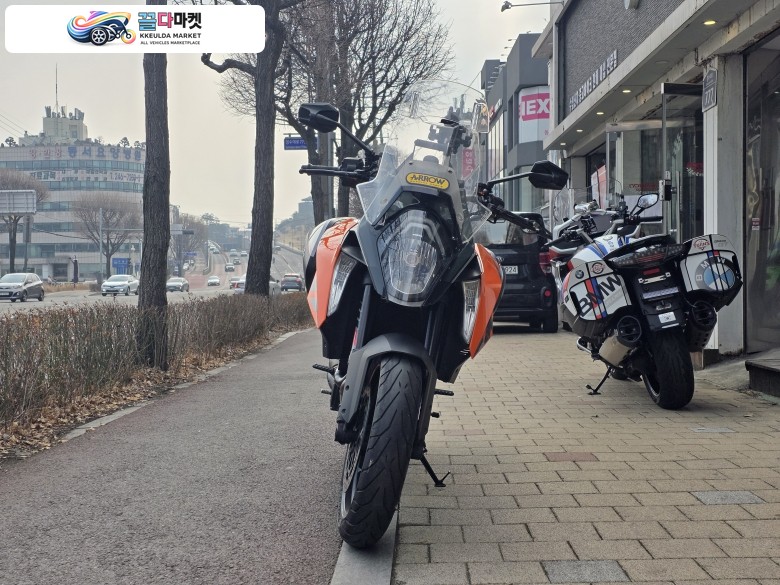 [수원동문모터스] 깔끔하고 상태최상 슈퍼듀크 1290GT 차량 판매합니다.