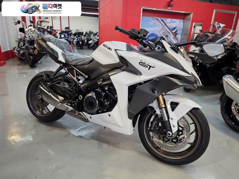스즈키 S1000GT 26년식 판매합니다
