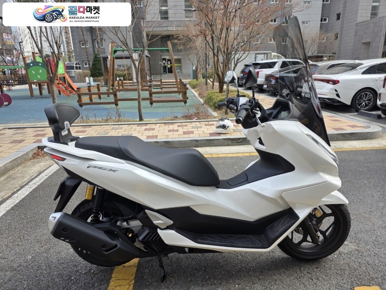 PCX 125 25년식 800km 짧은 주행거리 출퇴근 신차급 425만