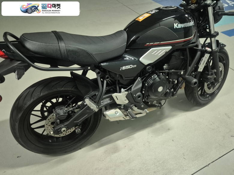 23년식 Z650RS 판매합니다