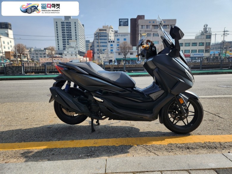 혼다 포르자 350 23년식 판매