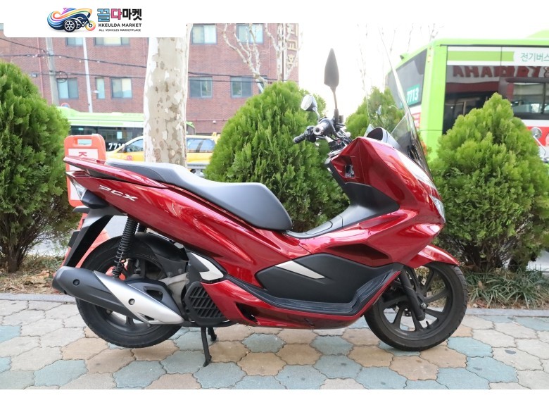 [토모바이크] PCX125 CBS 2020년식 레드 중고차량 판매