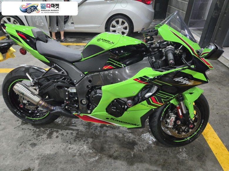 23년식 가와사키 zx-10r 판매합니다