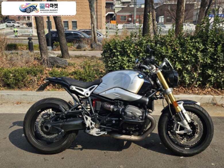 17년신 bmw 알나인티 판매합니다