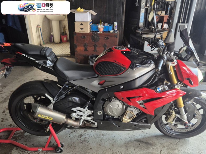 BMW S1000R 15년식판매합니다