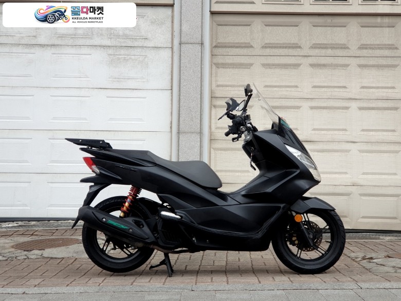몽키바이크 - 16년식 혼다 PCX125FI (S급!엔진상태GOOD!옵션다수!점검완료!) 오토바이매입!대차가능!전국바이크매입!