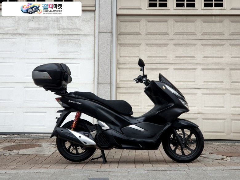 몽키바이크 - 18년식 혼다 PCX125FI (S급!엔진GOOD!탑박스!점검완료!) 오토바이매입!대차가능!전국바이크매입!