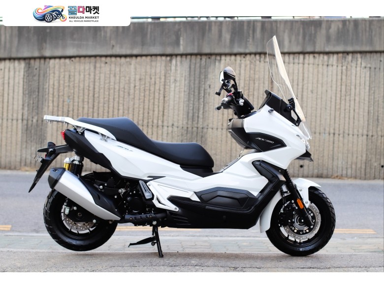 ADV350 한솜 201km 신차급매물 저렴히 판매합니다