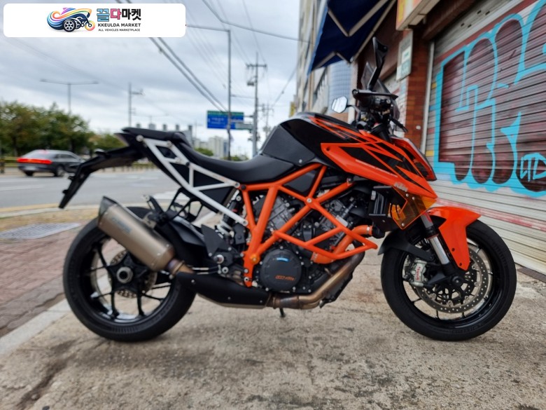 ktm1290 슈퍼ㄷ듀크r 판매합니다.