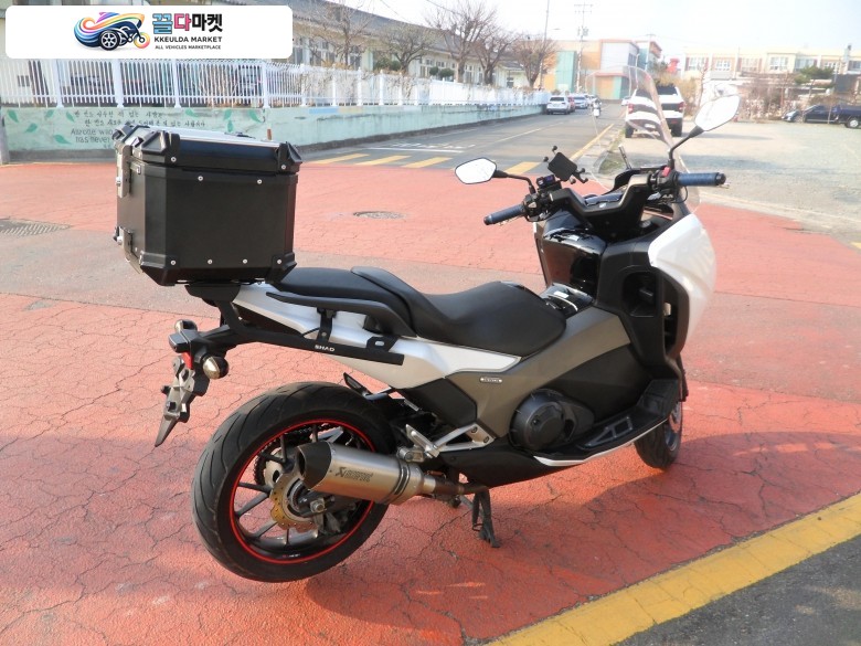 혼다 인테그라 750 판매합니다.