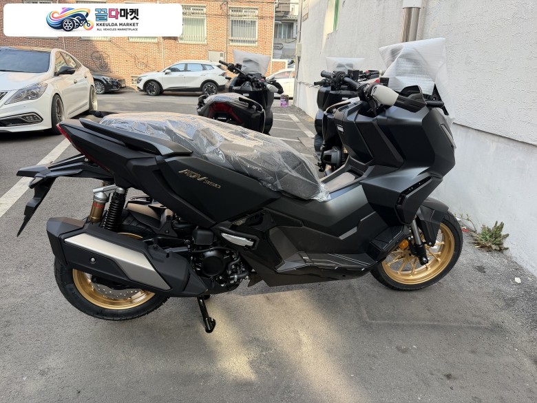 혼다코리아 2026 ADV350 블랙 색상 어드방350 최대 16개월 무이자 카드 결제 26년식 신차 입고