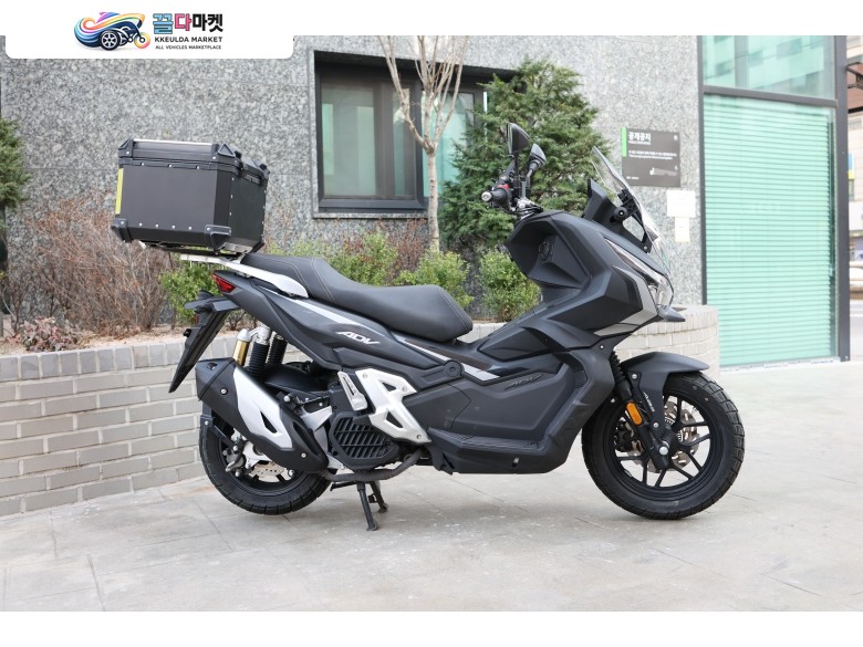 적산거리 짧고 엔진소리 신차 같은 2025년식 ADV 125 판매합니다