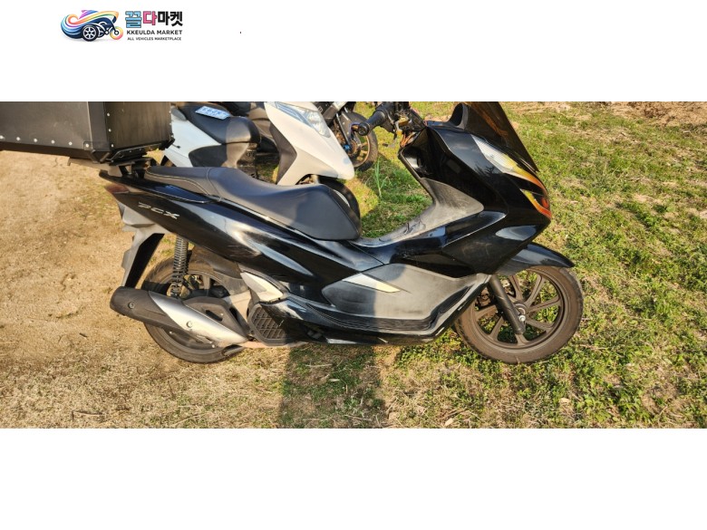혼다 PCX125 2020년식 ABS 스마트키 3만9천 오토바이