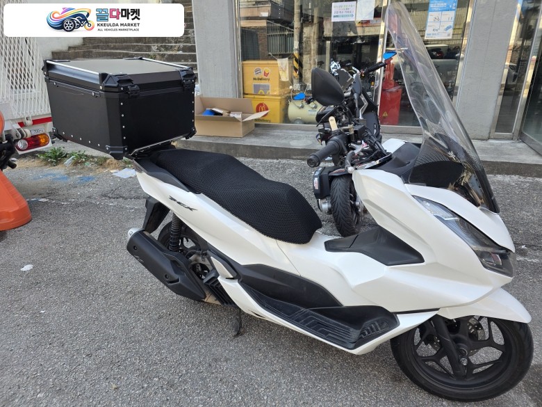 2023년식 pcx125 판매합니다.