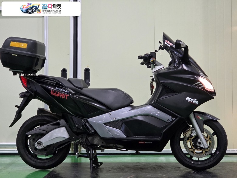 아프릴리아SRV850 15년식 5만km 아크라포빅 구변완료 최저가 판매 합니다.
