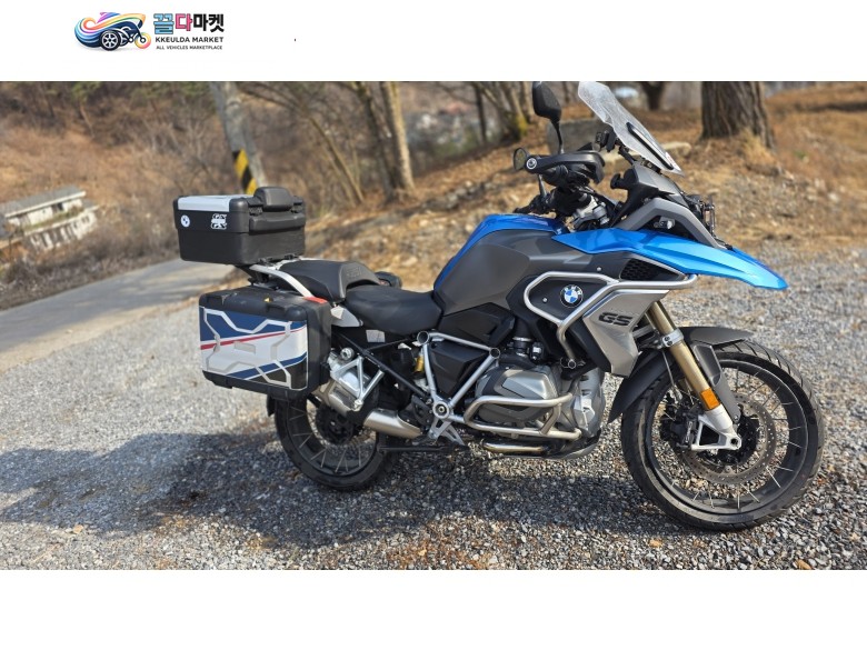 2019년식 2020년 2월 출고 R1250GS입니다.