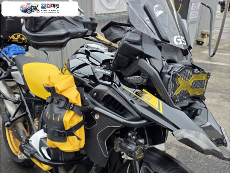 Bmw r1250gs 노말 22년식 판매합니다