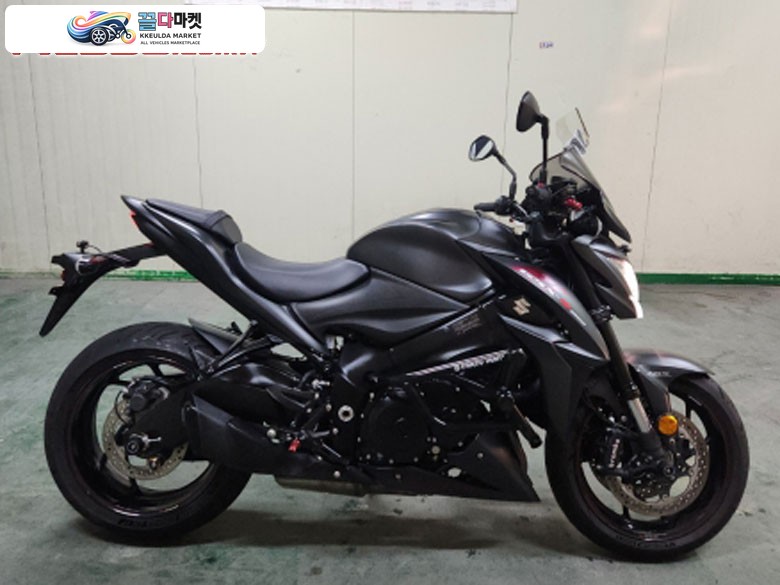 스즈키 gsxs1000 18년식 짧은주행거리 상태좋은매물 판매합니다~!
