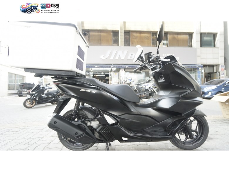 배달풀세팅 되어있는2022년PCX125 ABS팝니다