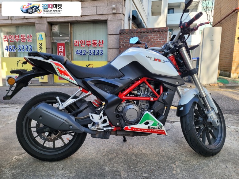 이탈리아 베넬리 TNT 250cc 바이크 판매합니다  A급