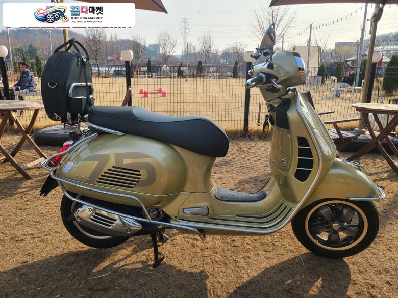 75주년 스페셜에디션 짧은 키로수 좋은 옵션 베스파 GTS300