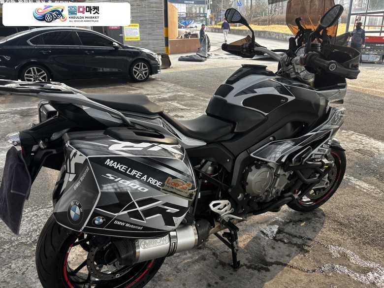 2016년 BMW S1000XR