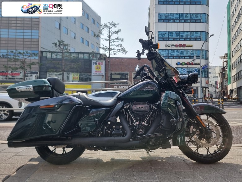 백마모터스 - 할리데이비슨 로드킹 스페셜 판매합니다.