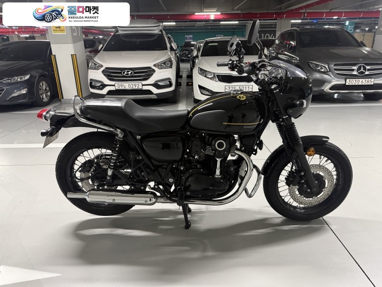 2023 가와사키 W800 CAFE 오리지널 버전
