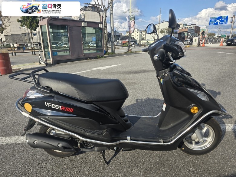 대림 VF100R 2025년식 100km 신차급 판매합니다