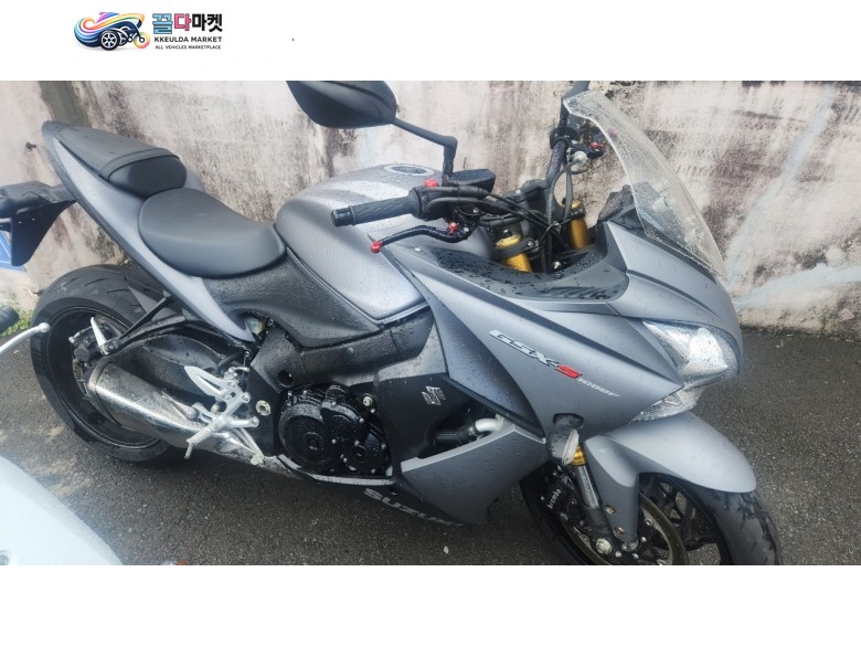 스즈키 s1000f~~2016년식 무사고 1900km실키로