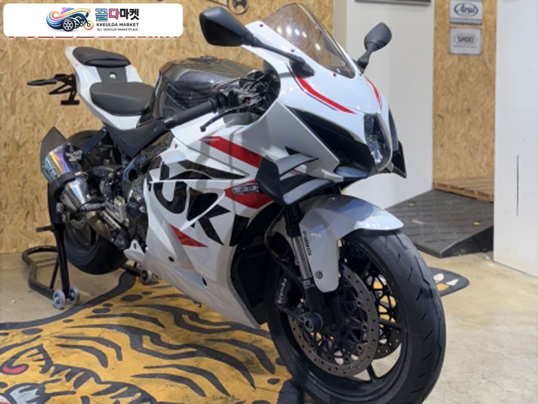 r1000r 보다 옵션좋은 r1000 판매합니다