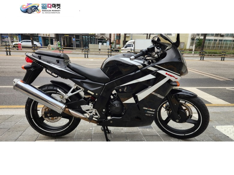 로드윈 VJF/I 125 소장용 1인운행차량 상태좋습니다.